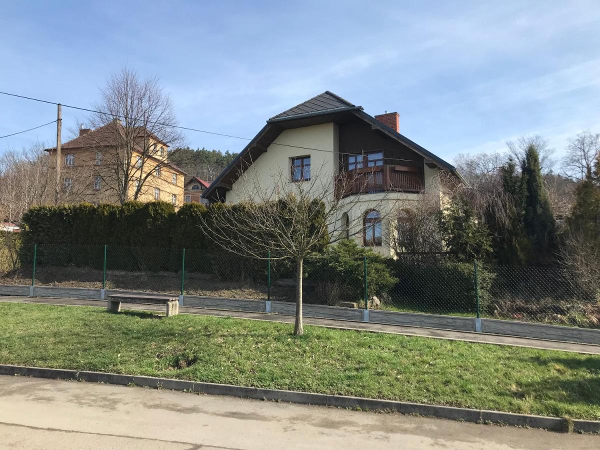 Villa Dum U Koupaliste Česká Kamenice Esterno foto